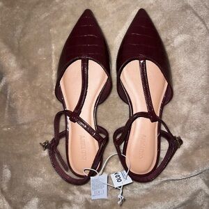Sold Out Old Navy Women's Burgundy Faux-Croc Pointed T-Strap Flats